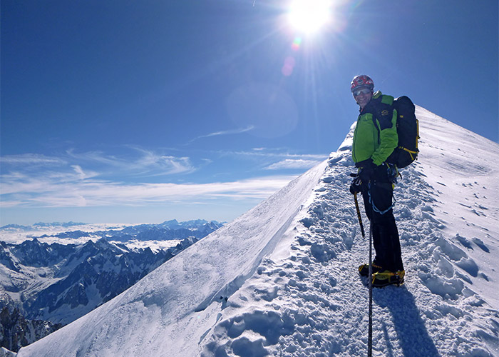 Guida Alpina in vetta al Monte Bianco