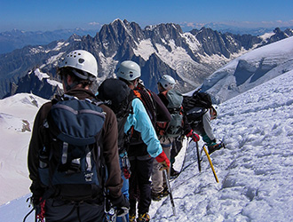alpinismo-in-gruppo