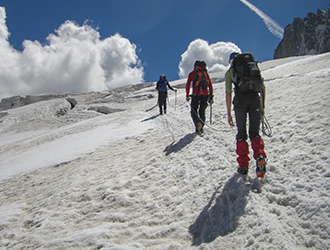 alpinismo-salita-di-gruppo