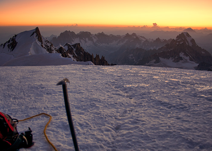 tramonto sul ghiacciaio del Monte Bianco